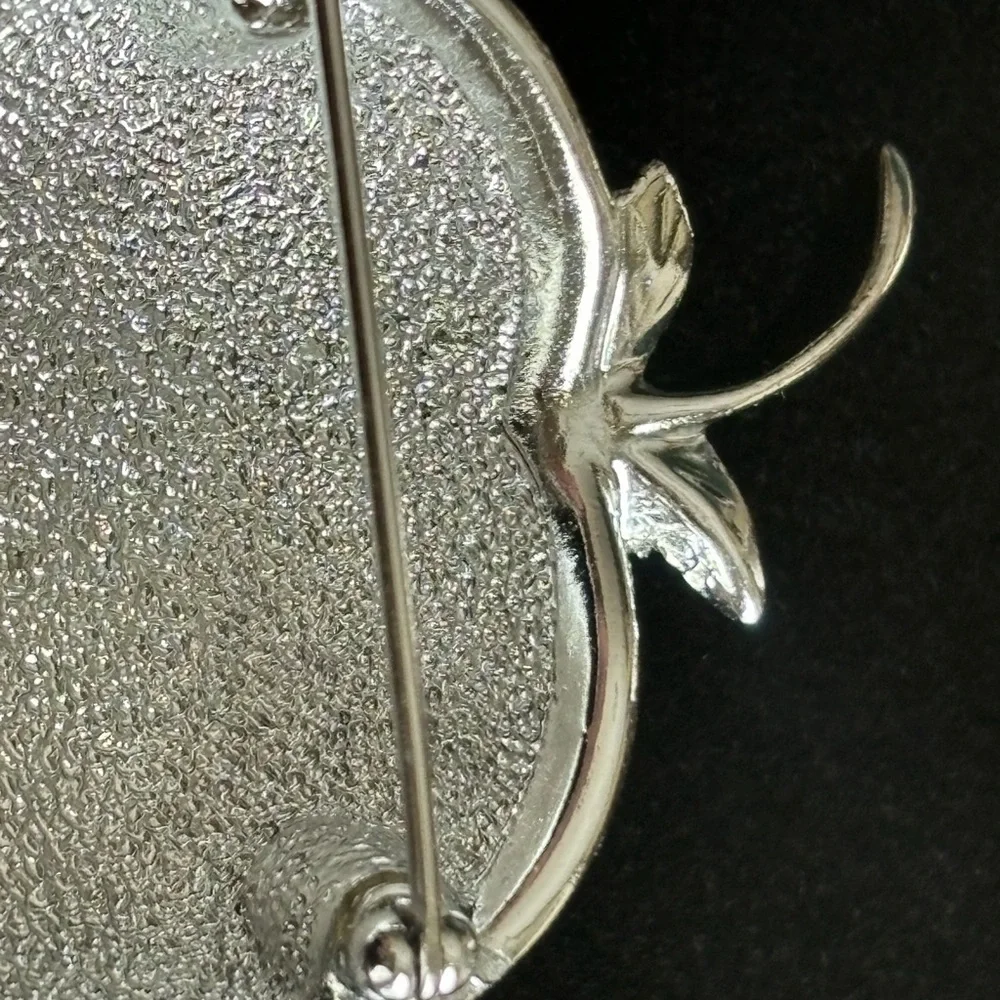 Sarah Coventry 1968 Silver toned  Strawberry Brooch